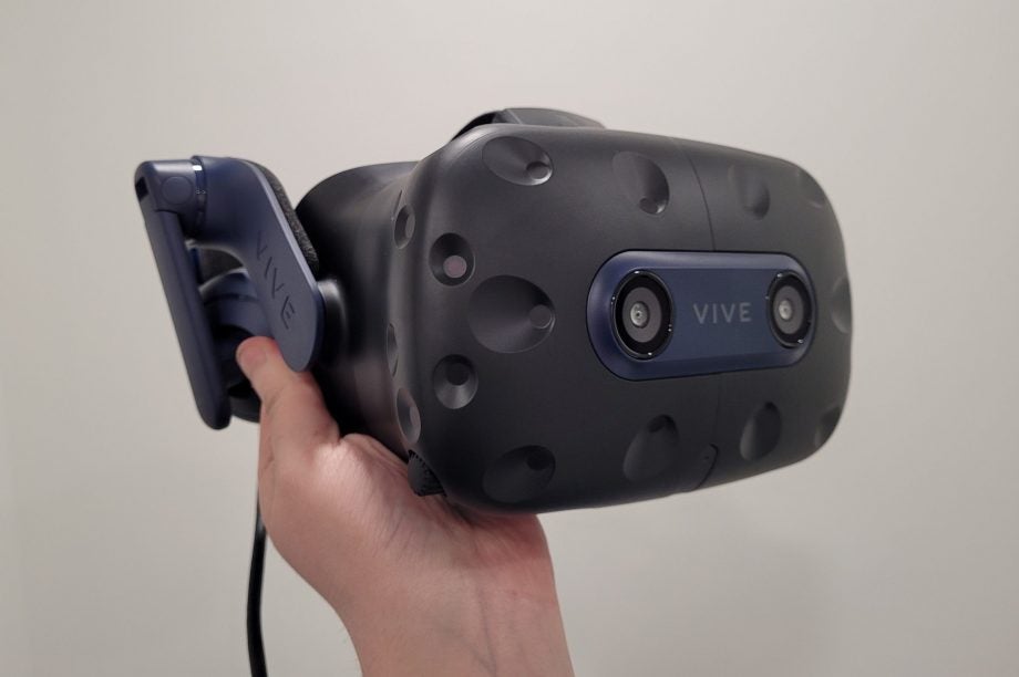 htc vive pro 2 VR headset